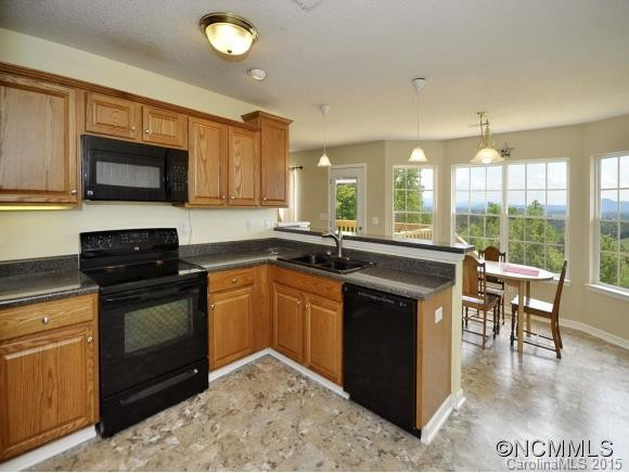 182 SELBY DRIVE - Photo 5