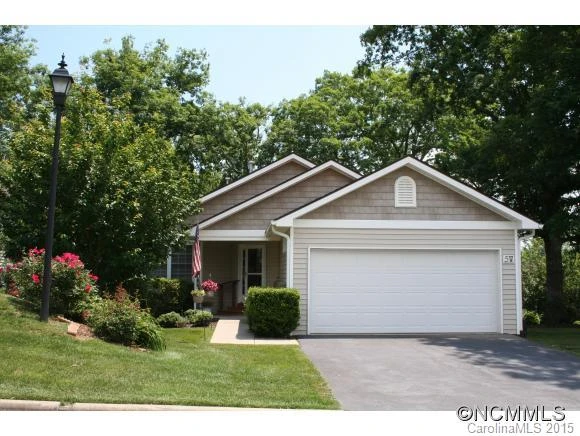 5 West Danbury Lane