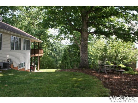 5 West Danbury Lane - Photo 13