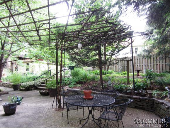 208 Pearson - Photo 21