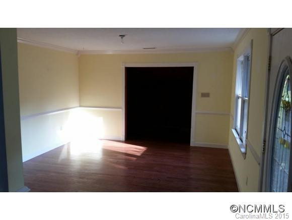 132 Oaken Hill Pl - Photo 3
