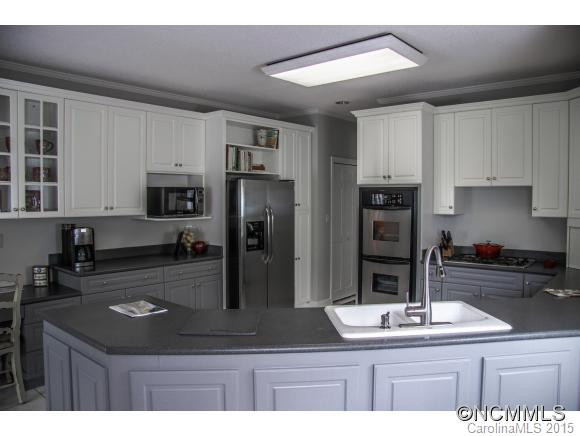 10 Sourwood Drive - Photo 11