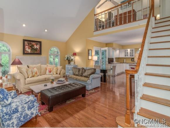 18 Arbor Lane - Photo 2