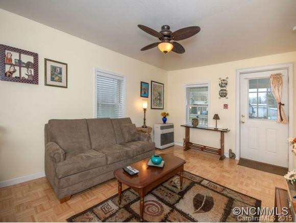 297 Hendrix Street - Photo 3