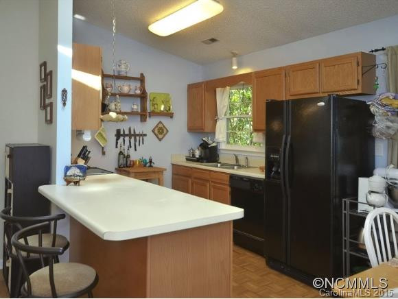48 MOUNT CARMEL DR - Photo 7