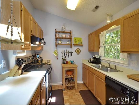 48 MOUNT CARMEL DR - Photo 8
