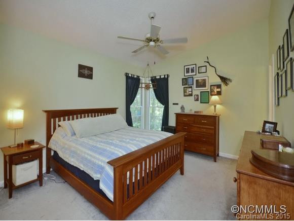 48 MOUNT CARMEL DR - Photo 10