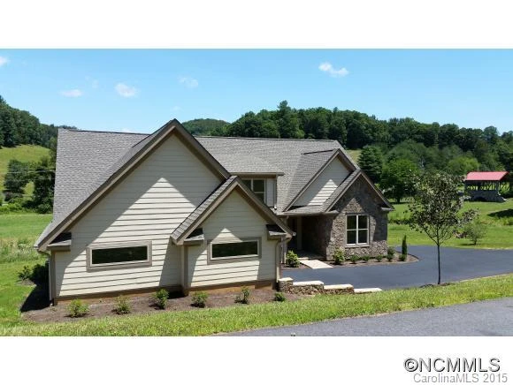 24 Creekwood Ct.