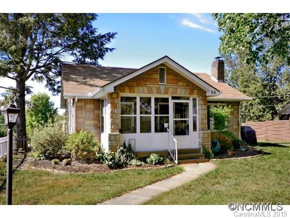 879 Sand Hill Road