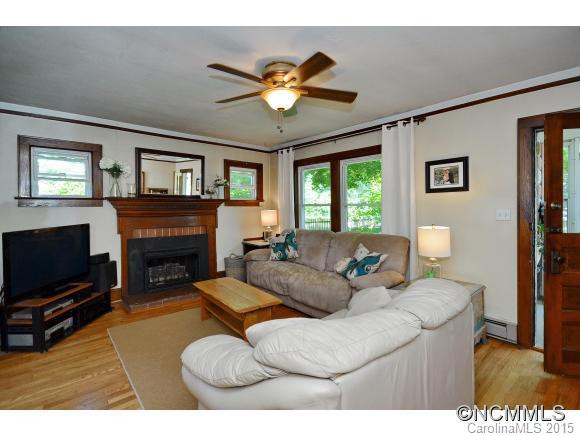 879 Sand Hill Road - Photo 3