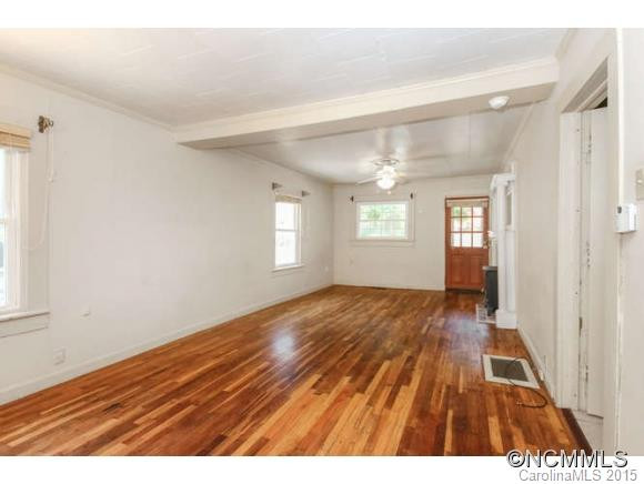 10 Temple Ave - Photo 3