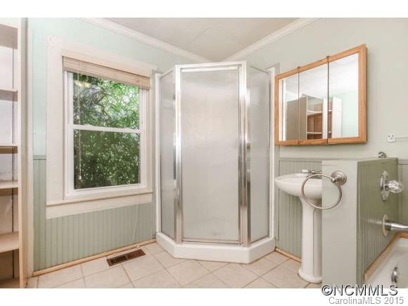 10 Temple Ave - Photo 9