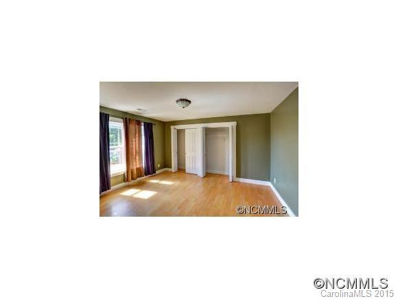 270 Tryon View Dr. - Photo 10