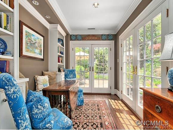 2 STUYVESANT ROAD - Photo 8