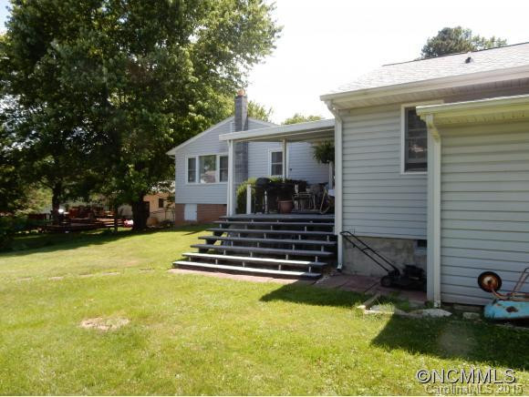 113  Castlerock Drive - Photo 8
