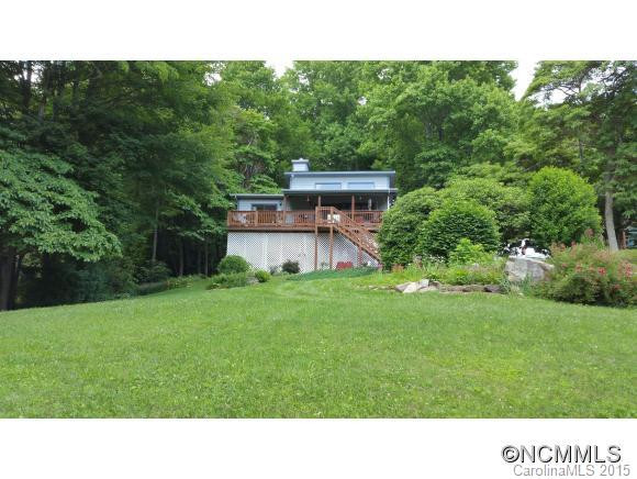121 APPLE BLOSSOM LANE