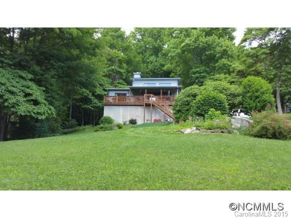 121 APPLE BLOSSOM LANE