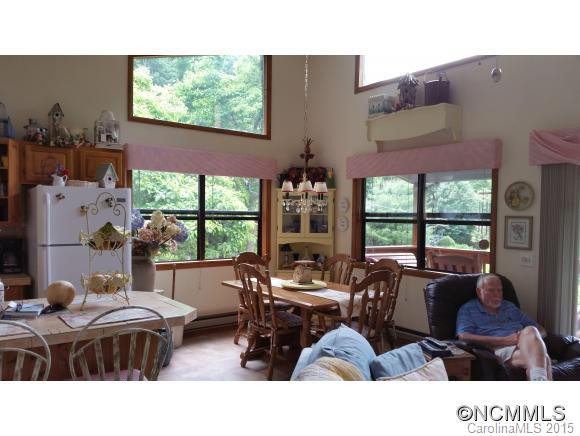 121 APPLE BLOSSOM LANE - Photo 3