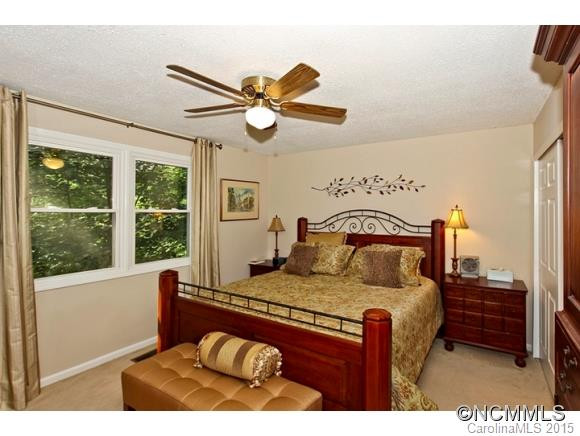34 FOXBERRY DRIVE - Photo 12