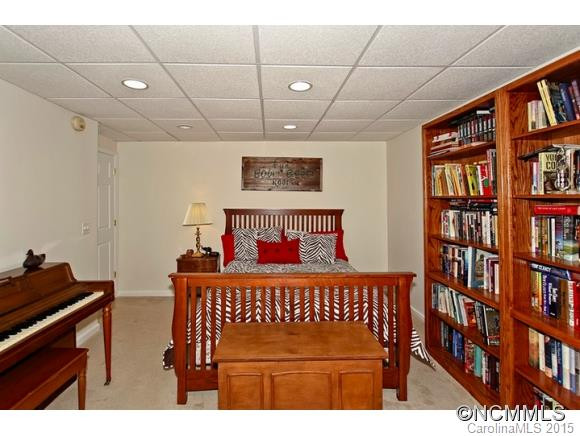 34 FOXBERRY DRIVE - Photo 19