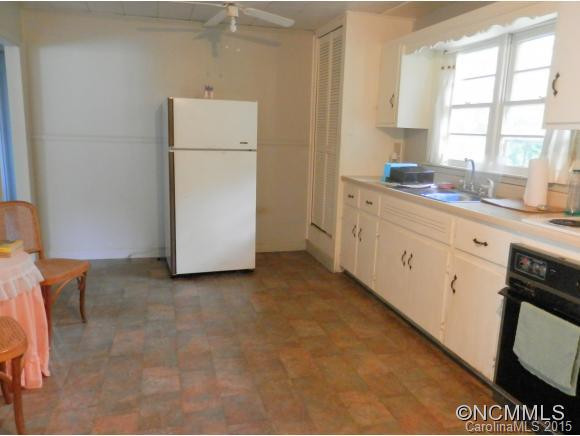 941 Sulphur Springs Road - Photo 12