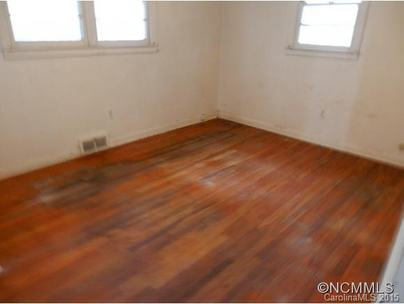 941 Sulphur Springs Road - Photo 8