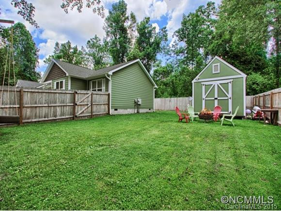 104 IRIS STREET - Photo 15
