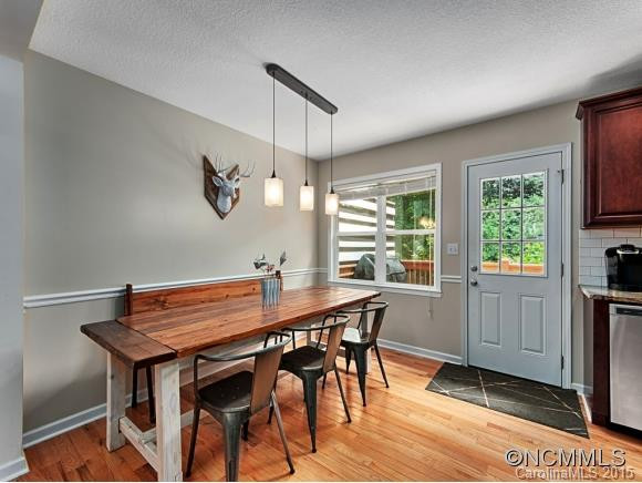 104 IRIS STREET - Photo 5