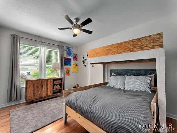 104 IRIS STREET - Photo 10