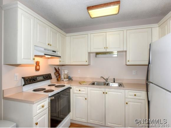 163 Foxwood Drive - Photo 12