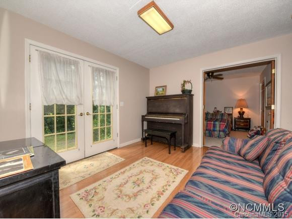 163 Foxwood Drive - Photo 10