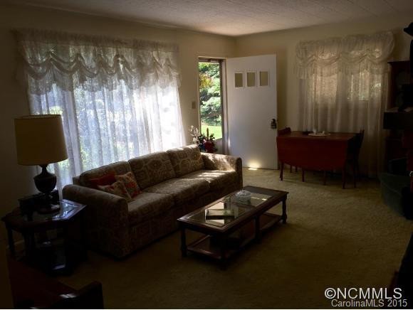 249 Tyler Heights - Photo 2