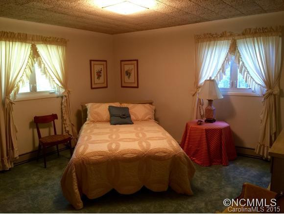 249 Tyler Heights - Photo 10
