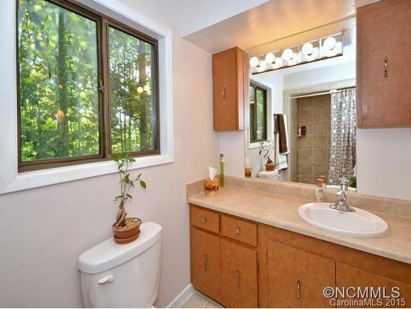 518 TERRACE DR - Photo 13