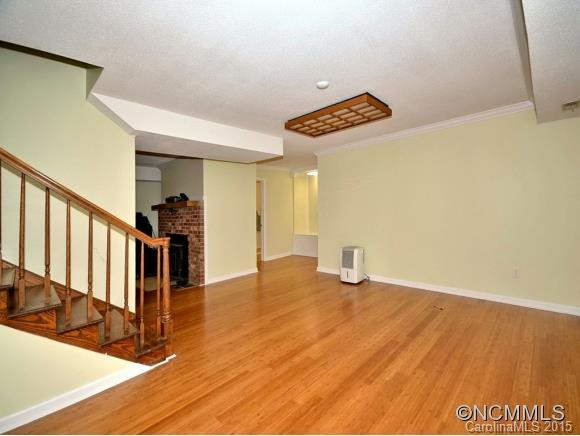 518 TERRACE DR - Photo 17