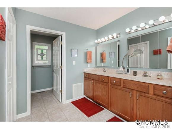 47 Hillcreek Drive - Photo 14