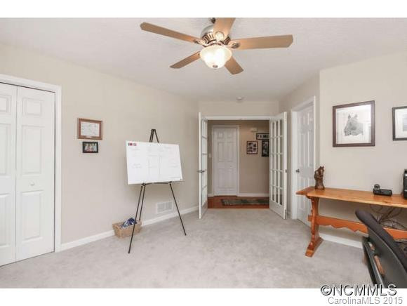 47 Hillcreek Drive - Photo 15