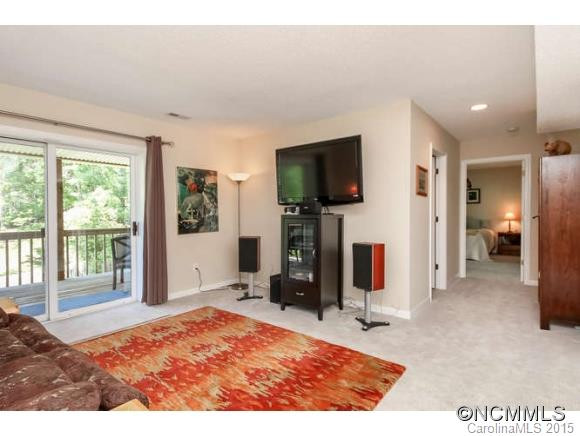 47 Hillcreek Drive - Photo 17