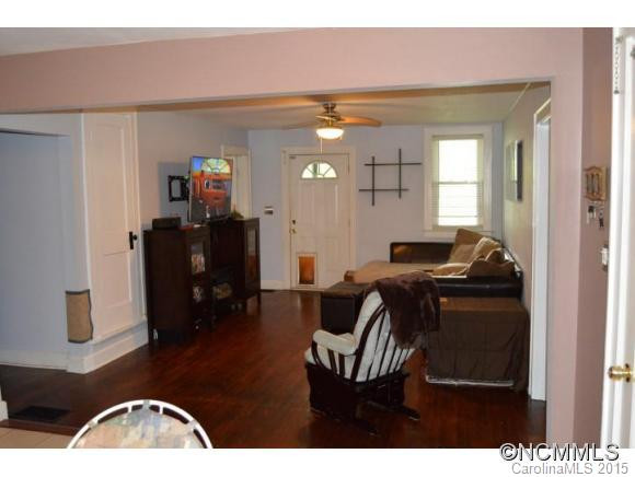 1687 Cummings Rd. - Photo 2