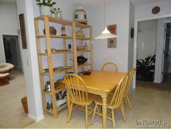 217 Hampton Ct. - Photo 12