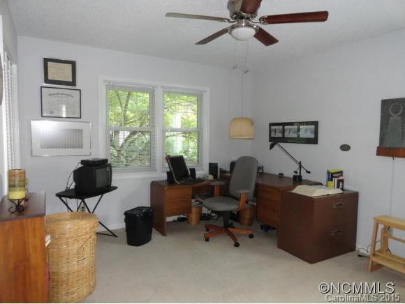 217 Hampton Ct. - Photo 17