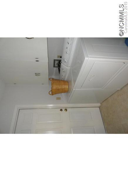 217 Hampton Ct. - Photo 20