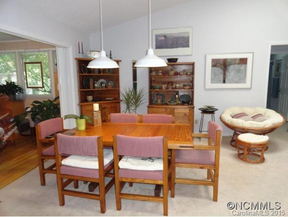 217 Hampton Ct. - Photo 6