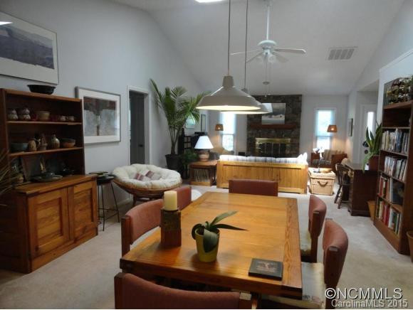217 Hampton Ct. - Photo 9