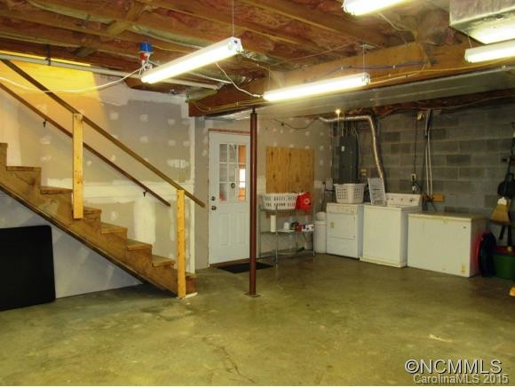315 MELISSA WAY - Photo 12