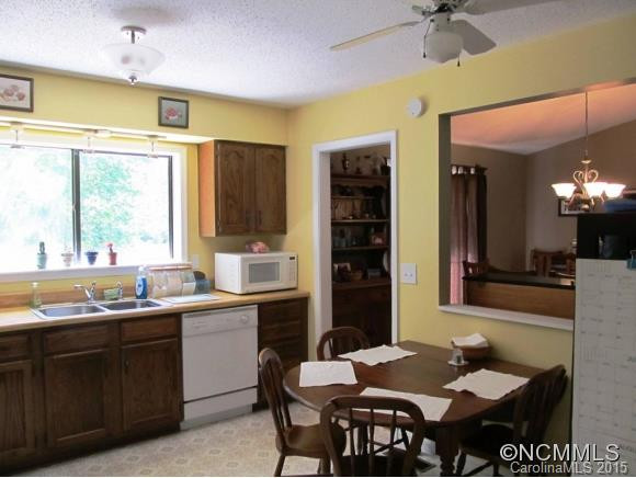 315 MELISSA WAY - Photo 6