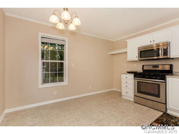 11 Blalock Avenue - Photo 12