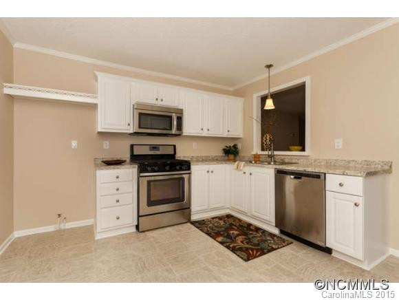 11 Blalock Avenue - Photo 10