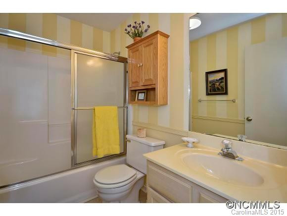2453 SOUTH LAKESHORE DR - Photo 14