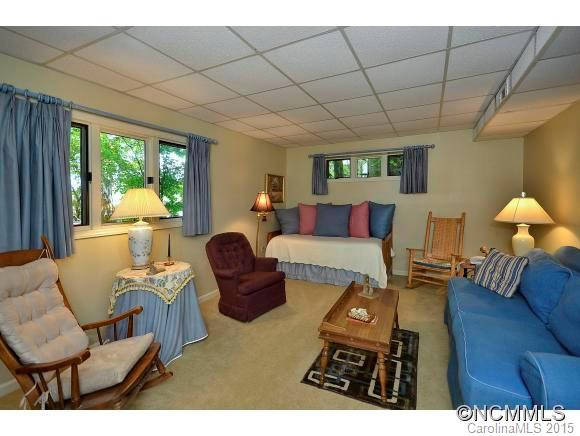 2453 SOUTH LAKESHORE DR - Photo 15